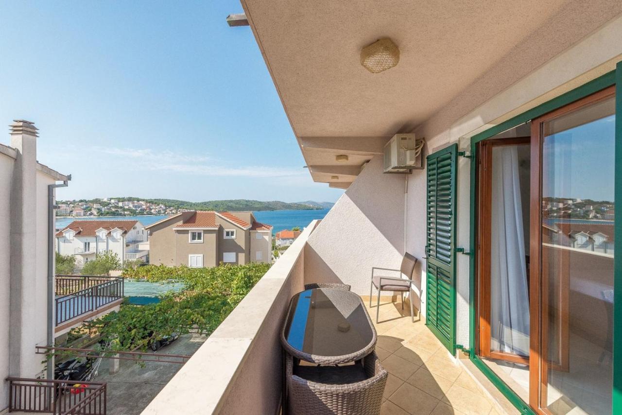 Apartments Ivana-Mira Okrug Gornji Exterior foto