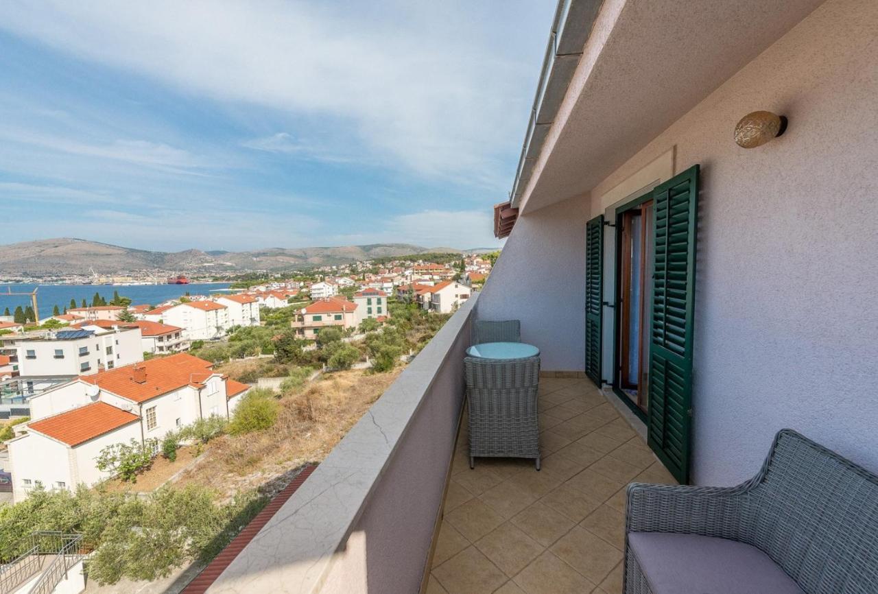 Apartments Ivana-Mira Okrug Gornji Exterior foto