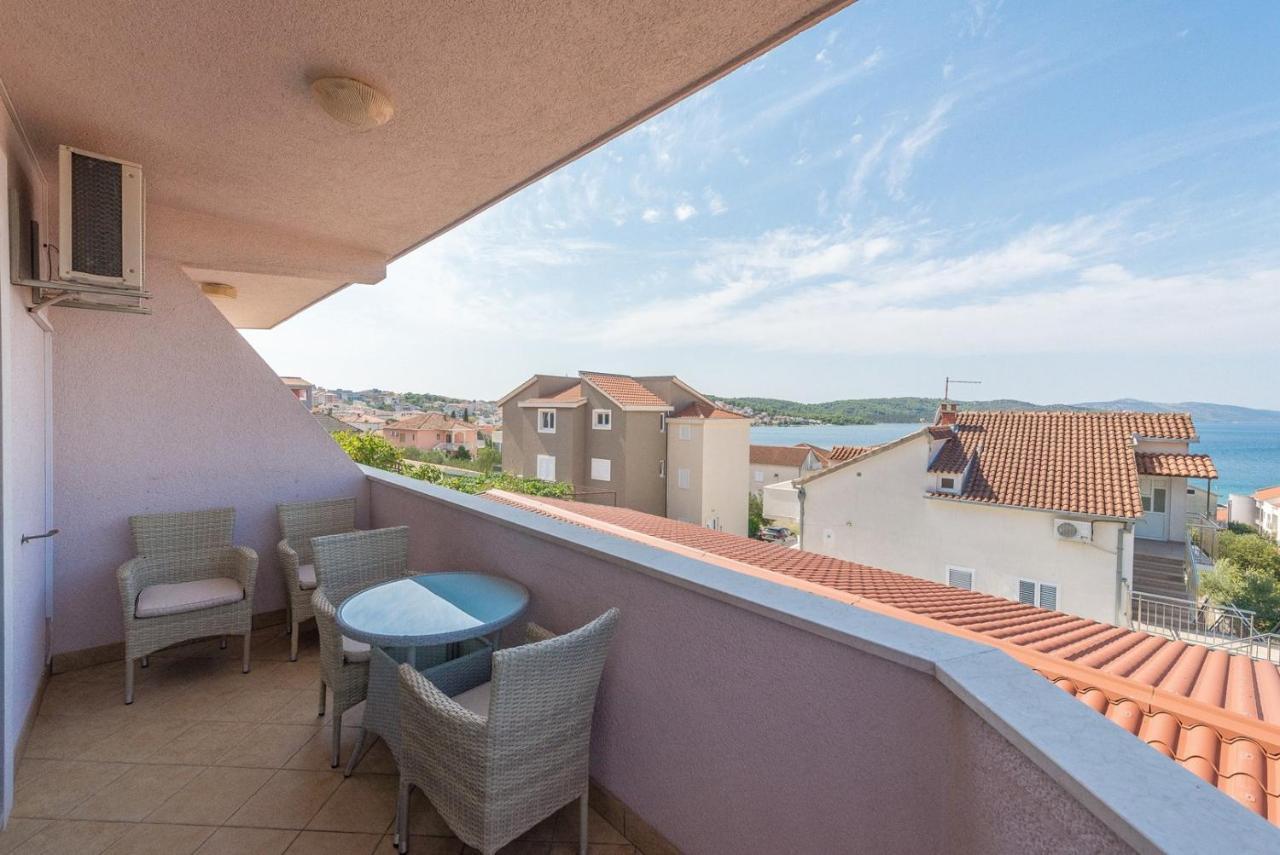 Apartments Ivana-Mira Okrug Gornji Exterior foto